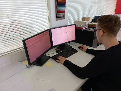 Tehničar za obradu drveta - programer na CNC mašinama